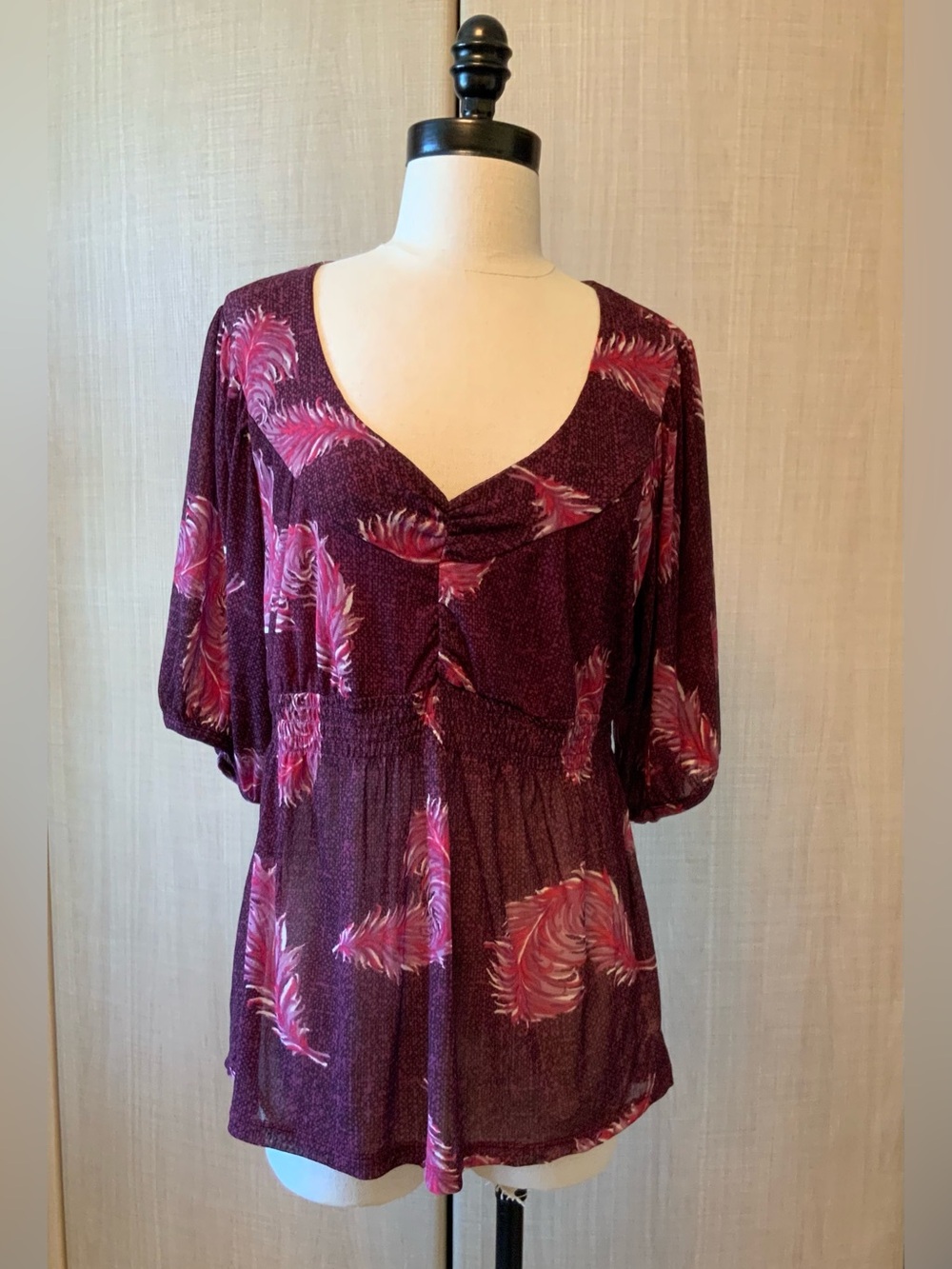 Women’s DKNY 3/4 sleeve light weight flowy purple top, Petite Large